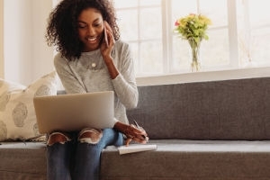 Choisir son abonnement Internet et TV en ligne ou dans un magasin en Belgique ?